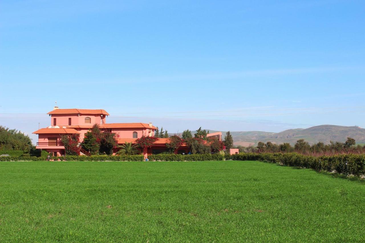 Dar Ichkeul Gite Rural Mateur Exterior foto